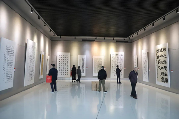 觀看展覽