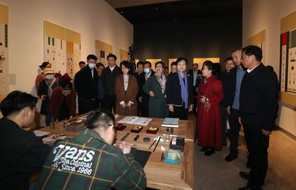 入古出新——首屆全國(guó)高等院校篆刻學(xué)科教學(xué)成果展暨篆刻學(xué)科建設(shè)與教育論壇展覽現(xiàn)場(chǎng)